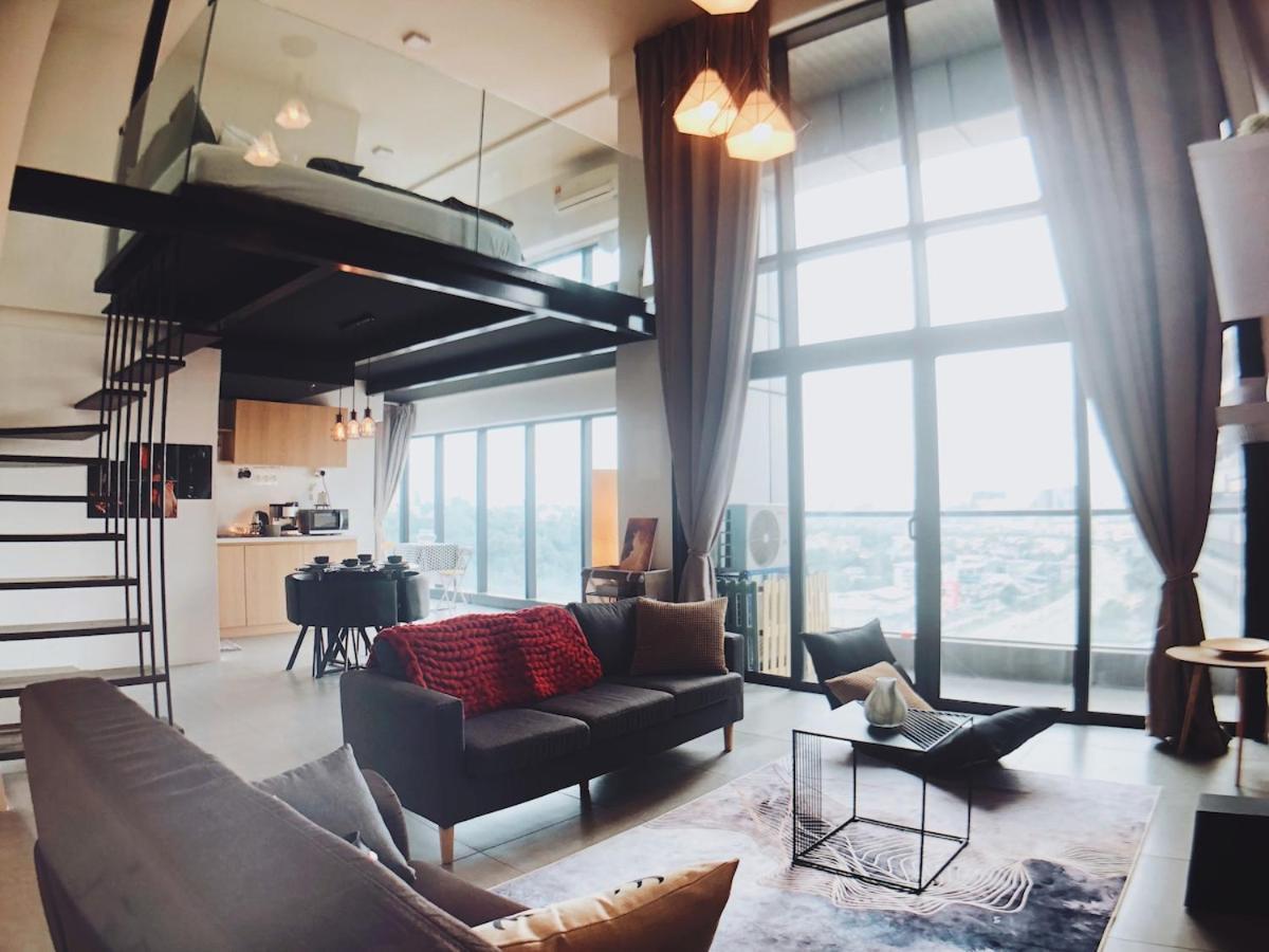 Apartment Cozy Totoro Loft Damansara With Wifi & Netflix *